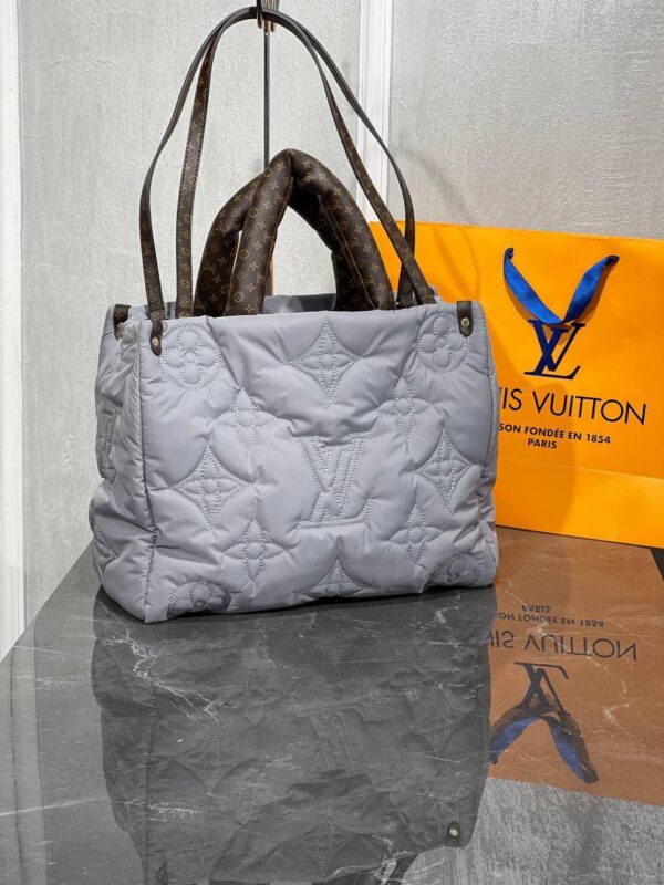 Louis Vuitton Onthego Puffer Design Women Handbag - Image 4